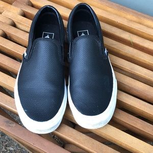 Vans leather slip on black mens sz 7/ womens 8.5
